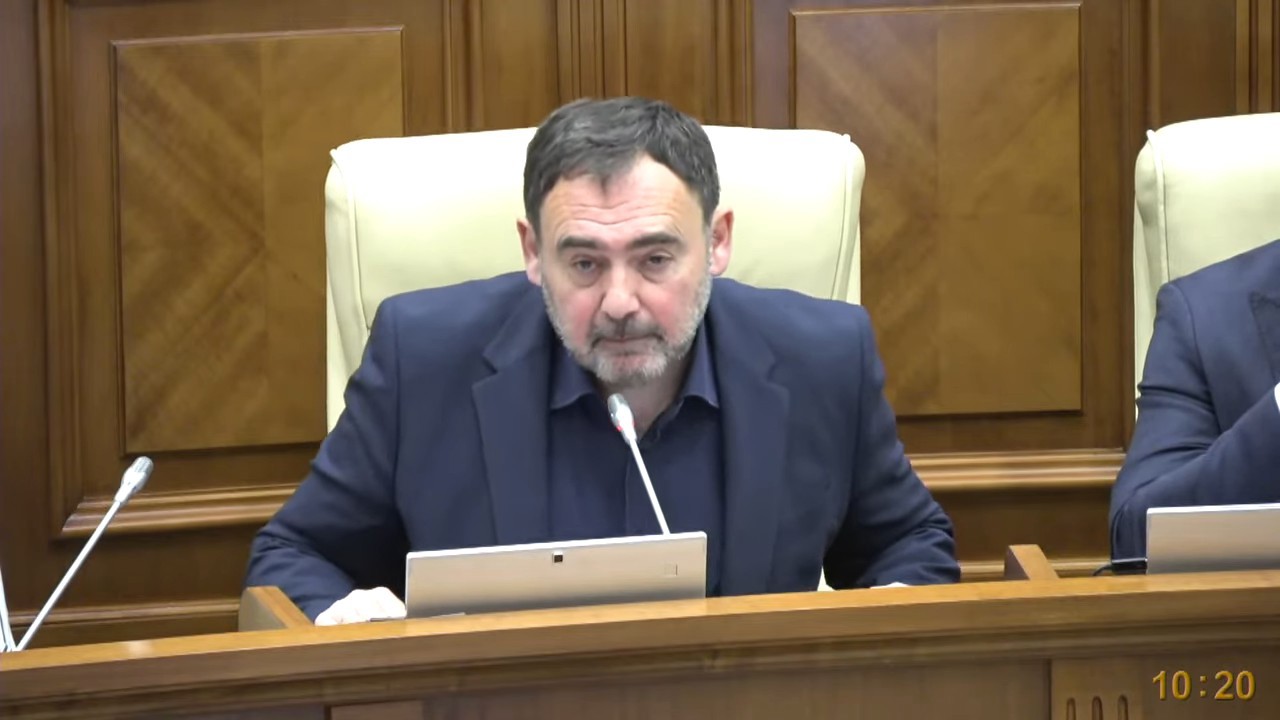 Fracțiunea „Alternativa” rămâne cu șapte deputați: Mark Tkaciuk și-a anunțat retragerea