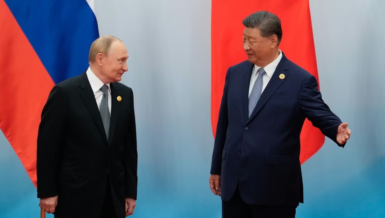 „Ochii din cer” ai lui Putin sunt din China: Beijingul, acuzat că a mutat sateliții deasupra Ucrainei, în timpul atacului masiv de duminică