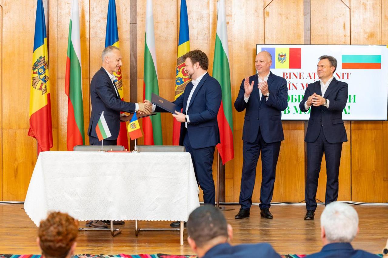 Universitatea din Taraclia devine filială a Universității „Angel Kanchev” din Bulgaria. Burse lunare de aproximativ 2,4 mii de lei pentru studenți