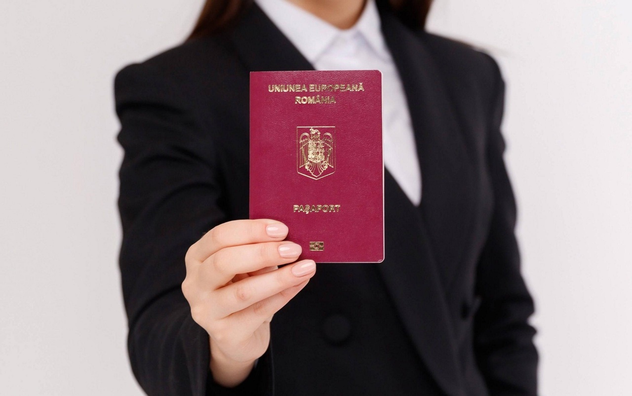 Foreigners married for 10 years to citizens of Romania to get Romanian citizenship. The Bucharest authorities amend the Citizenship Law