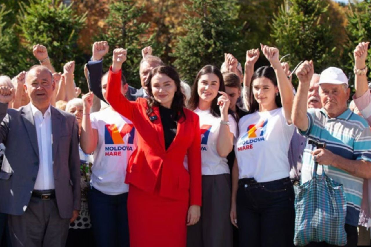 Moldova election: 'Moldova Mare' barred over Russian funds