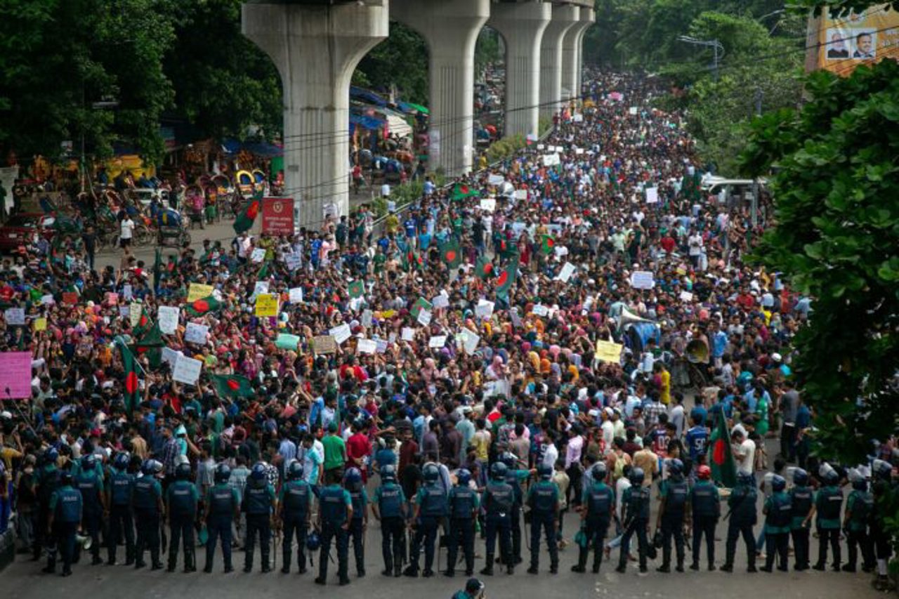 Bangladesh: Protestatarii doresc un guvern provizoriu condus de laureatul Premiului Nobel pentru Pace