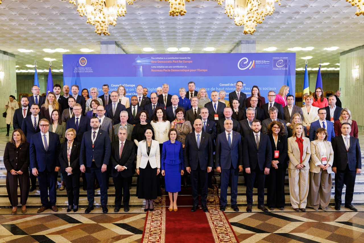 Înalți oficiali europeni caută soluții la Chișinău: „Drepturile sociale sunt baza securității democratice”