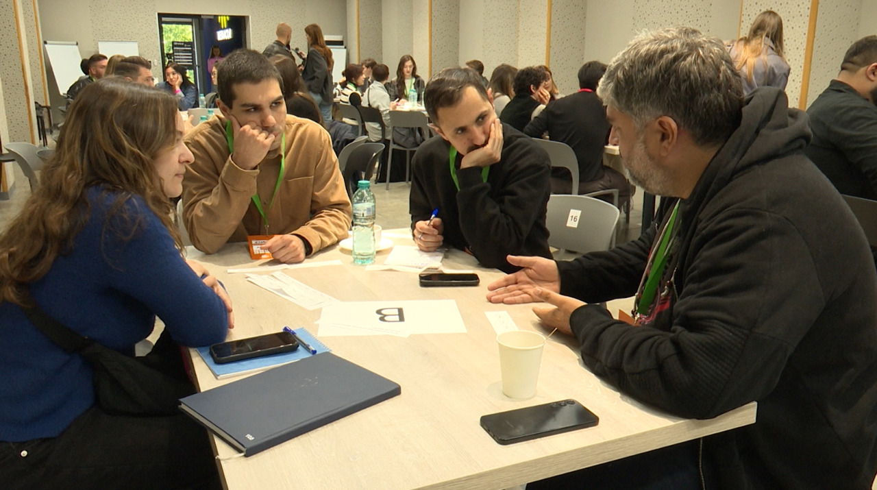 Chișinău Summit: Social media activists from nine countries discuss democracy and freedom of expression