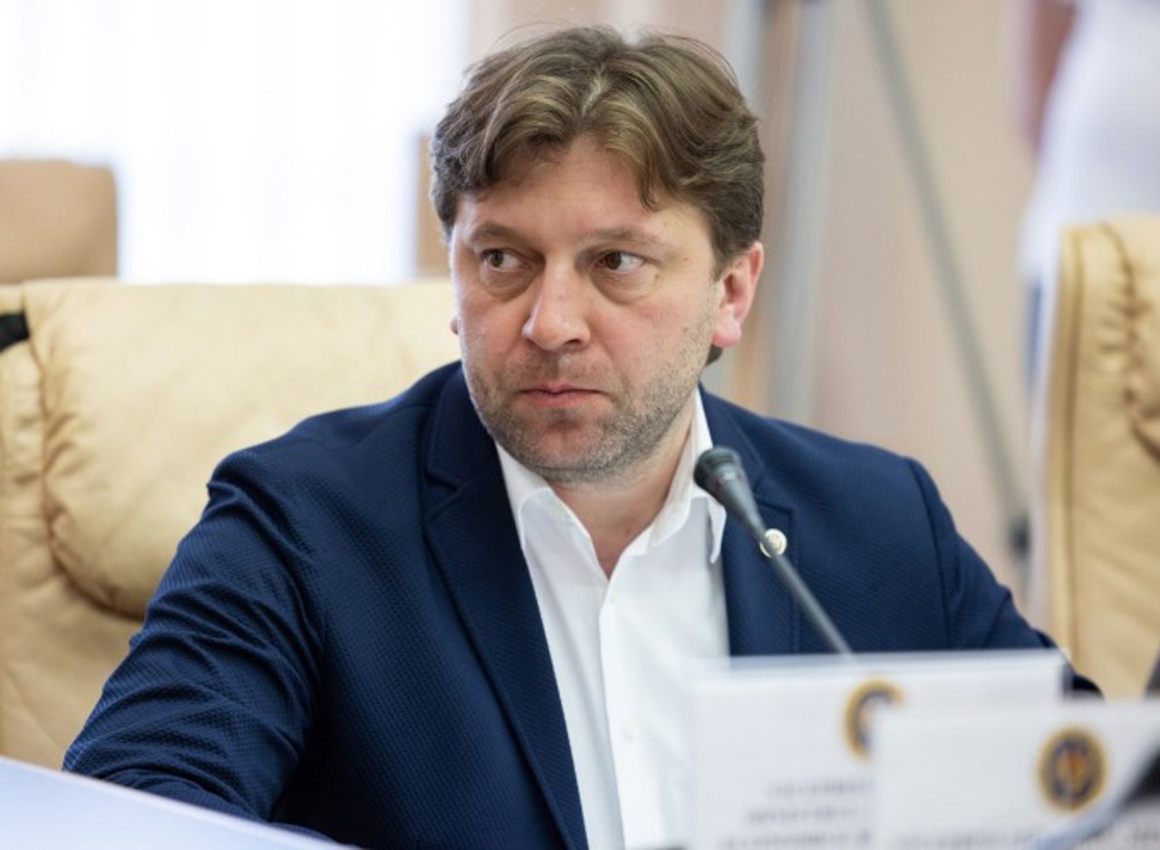 Парламент рассматривает назначение экс-министра Алайбы в Наблюдательный совет Нацбанка