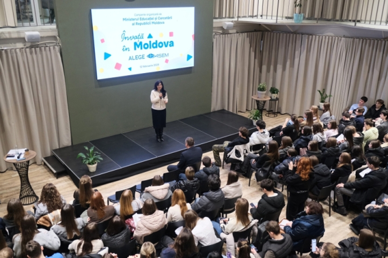 Admiterea 2026 | Elevii de liceu, invitați să descopere universitățile din țară în campania „Învață în Moldova”