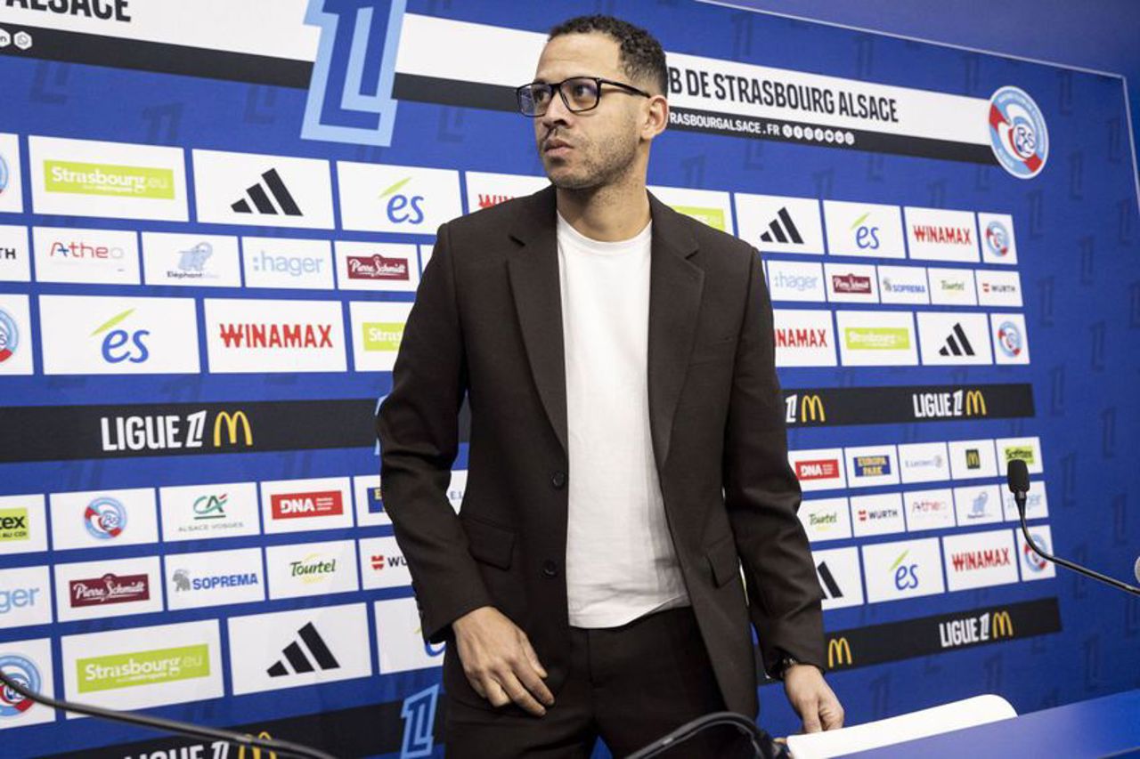 Liam Rosenior este noul antrenor al lui Chelsea Londra 