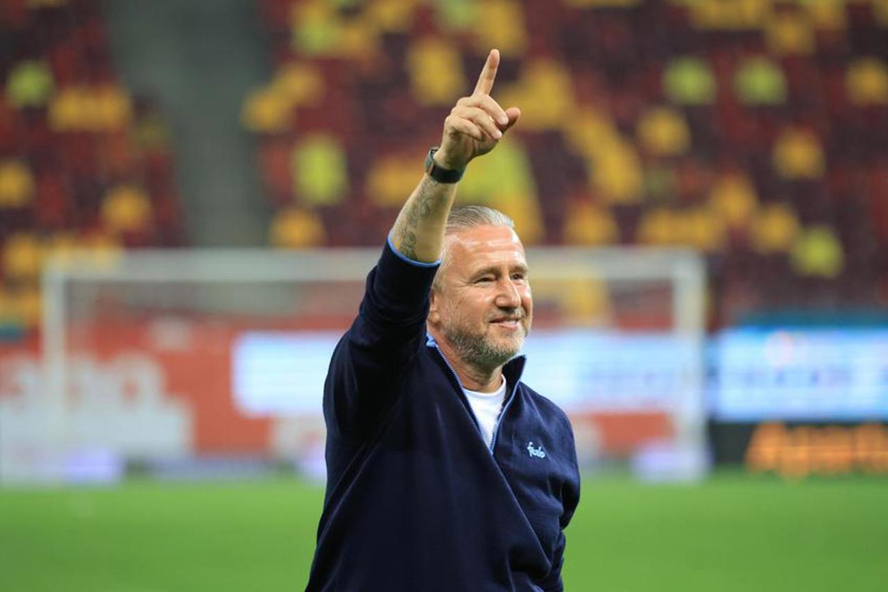 Superliga românească de fotbal: Laurențiu Reghecampf a redebutat cu o victorie la FCSB