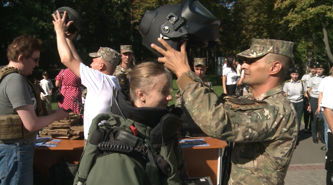 De la tir la terci ostășesc: chișinăuienii au descoperit viața militară în cadrul unui eveniment special 