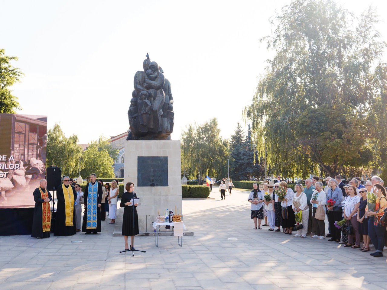 В Кишиневе почтили память жертв сталинских депортаций: "Мы должны говорить об этом чаще и больше"