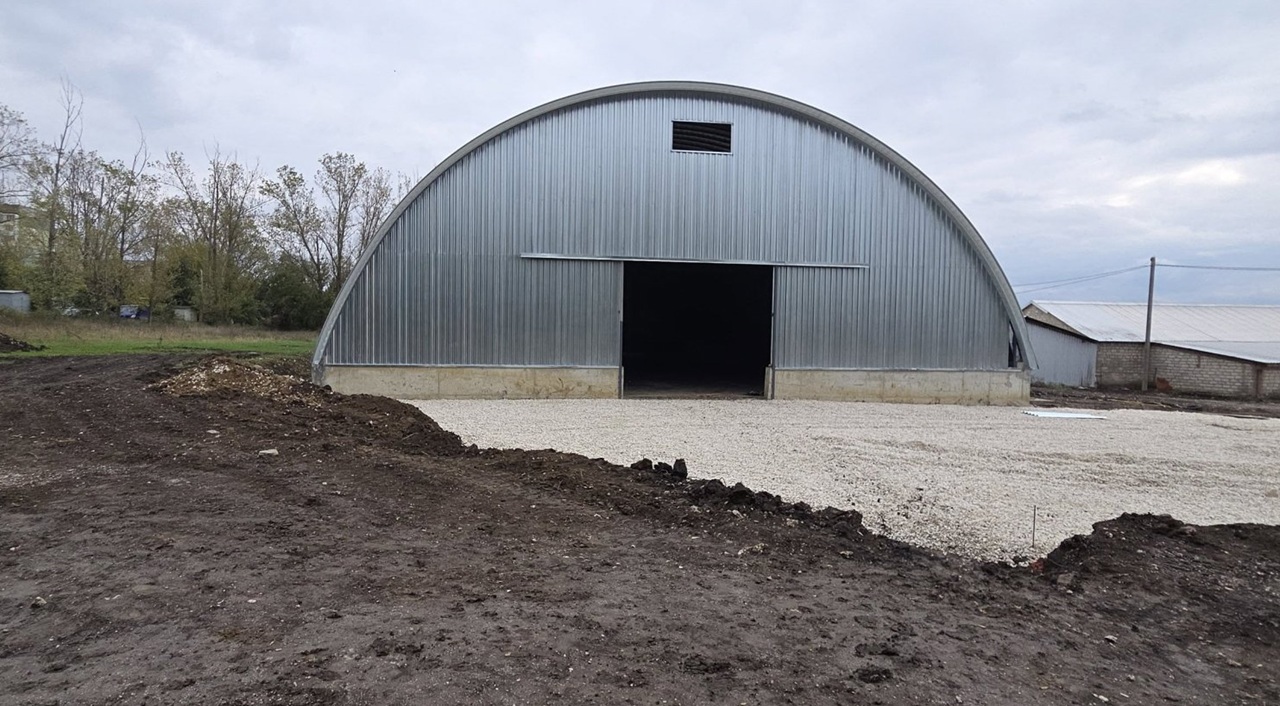 Depozit modern pentru păstrarea materialului semincer. Director: „Obiectivul este să oferim fermierilor produs calitativ”