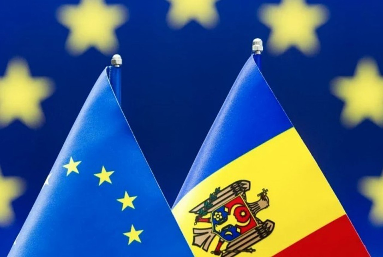 Politico: ЕС начнет переговоры о вступлении с Молдовой и Украиной в середине июня