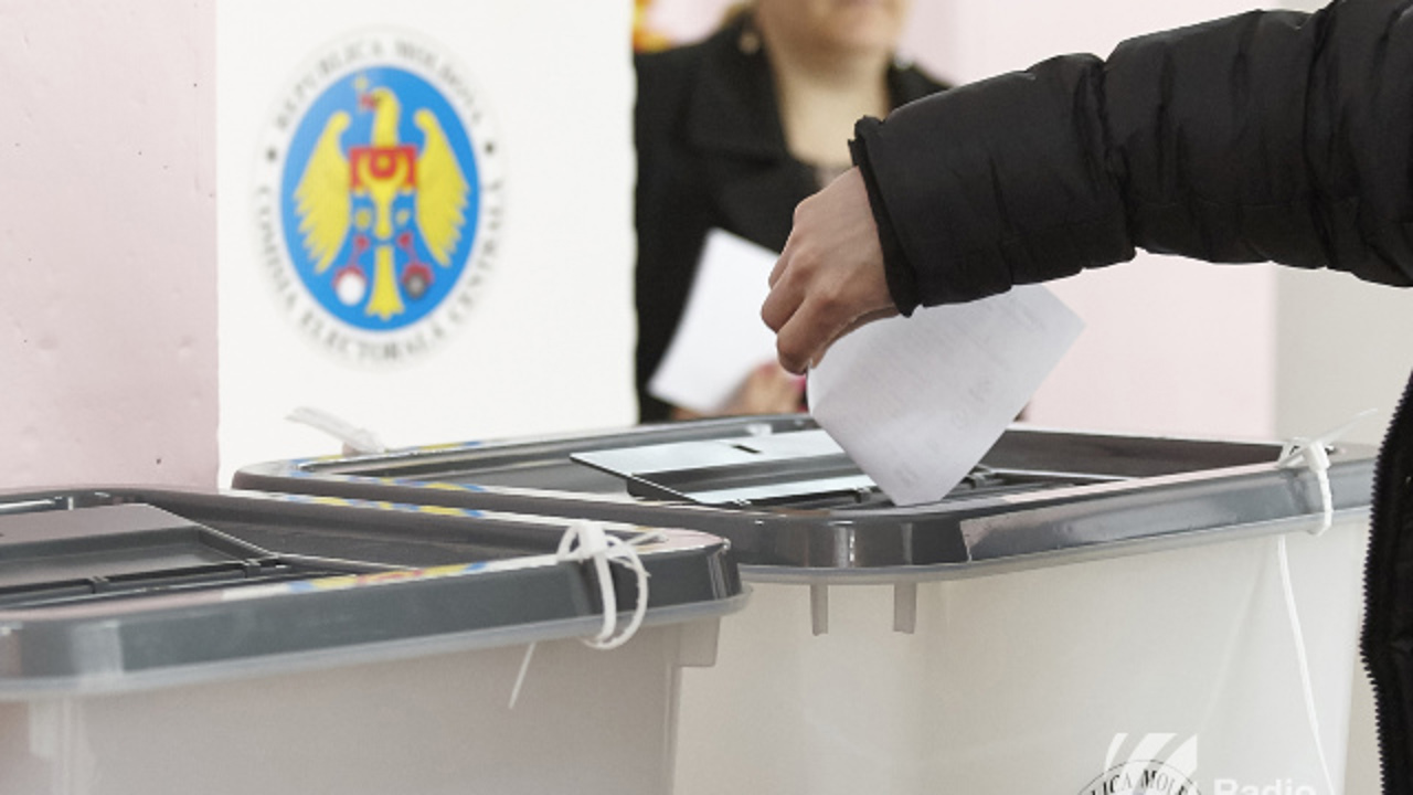 Citizens from seven localities will elect their mayors on Sunday