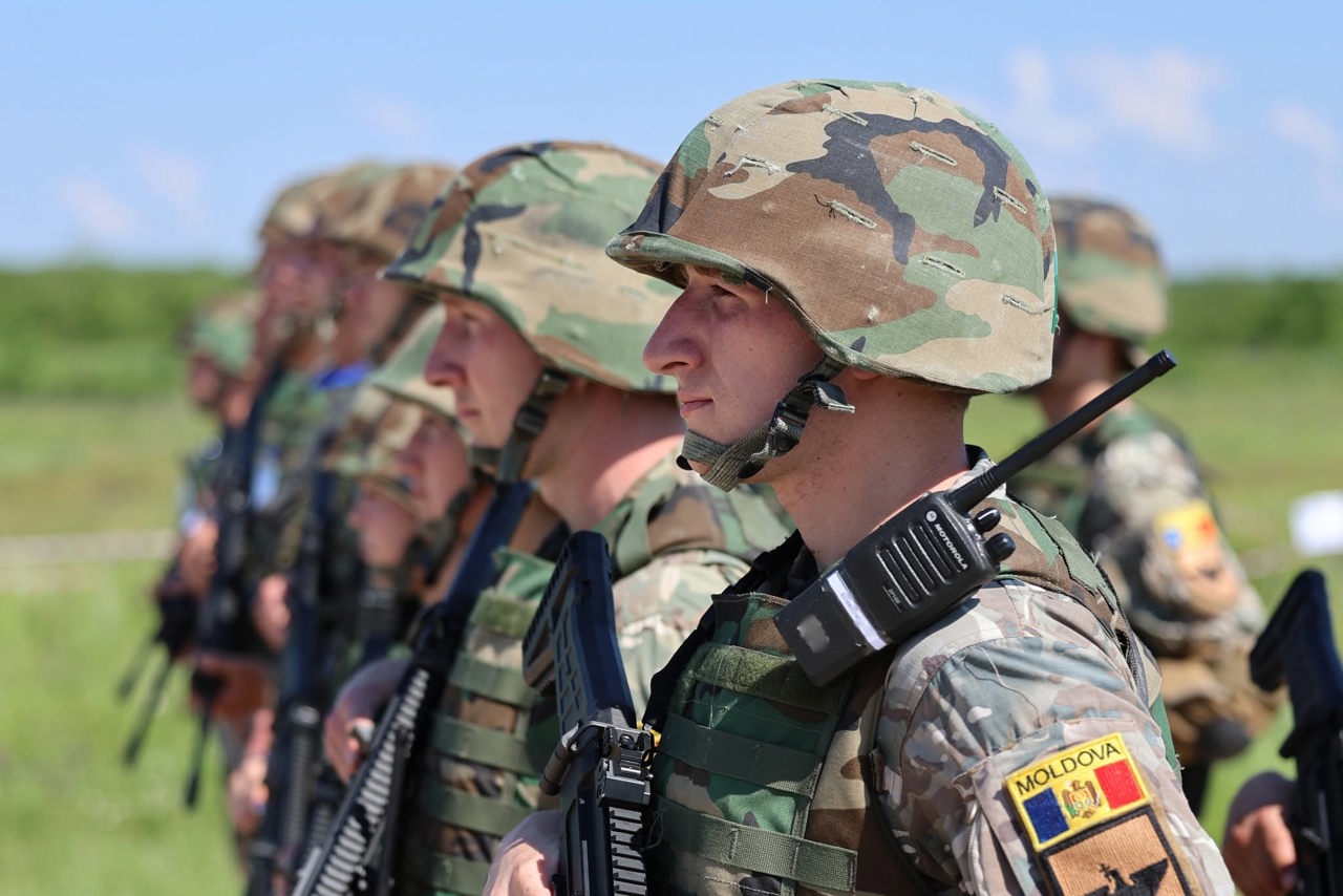 Armată pe contract sau serviciu militar obligatoriu: Disputa privind eliminarea recrutării în Republica Moldova