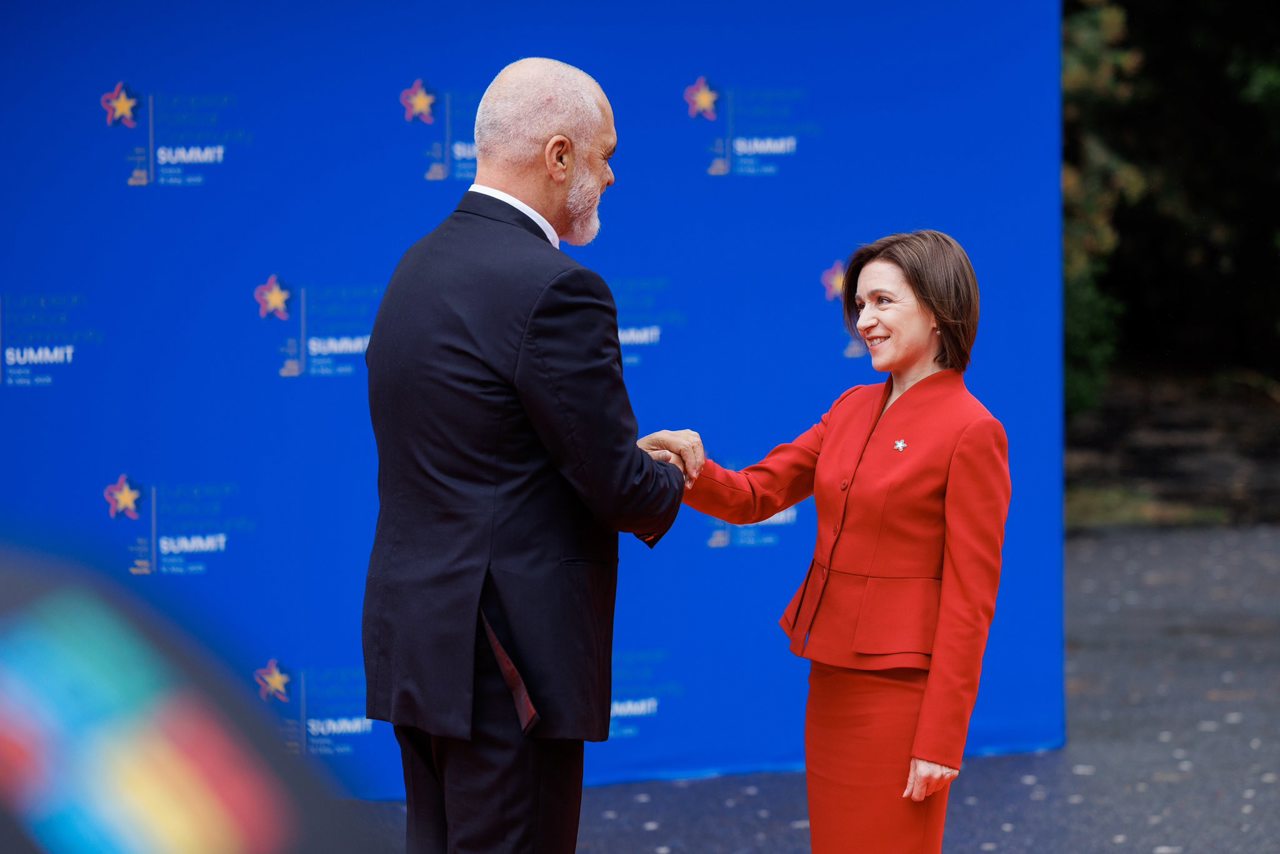 Maia Sandu, la Summitul Comunității Politice Europene din Tirana: „Mă întâlnesc cu liderii europeni - prietenii R. Moldova”