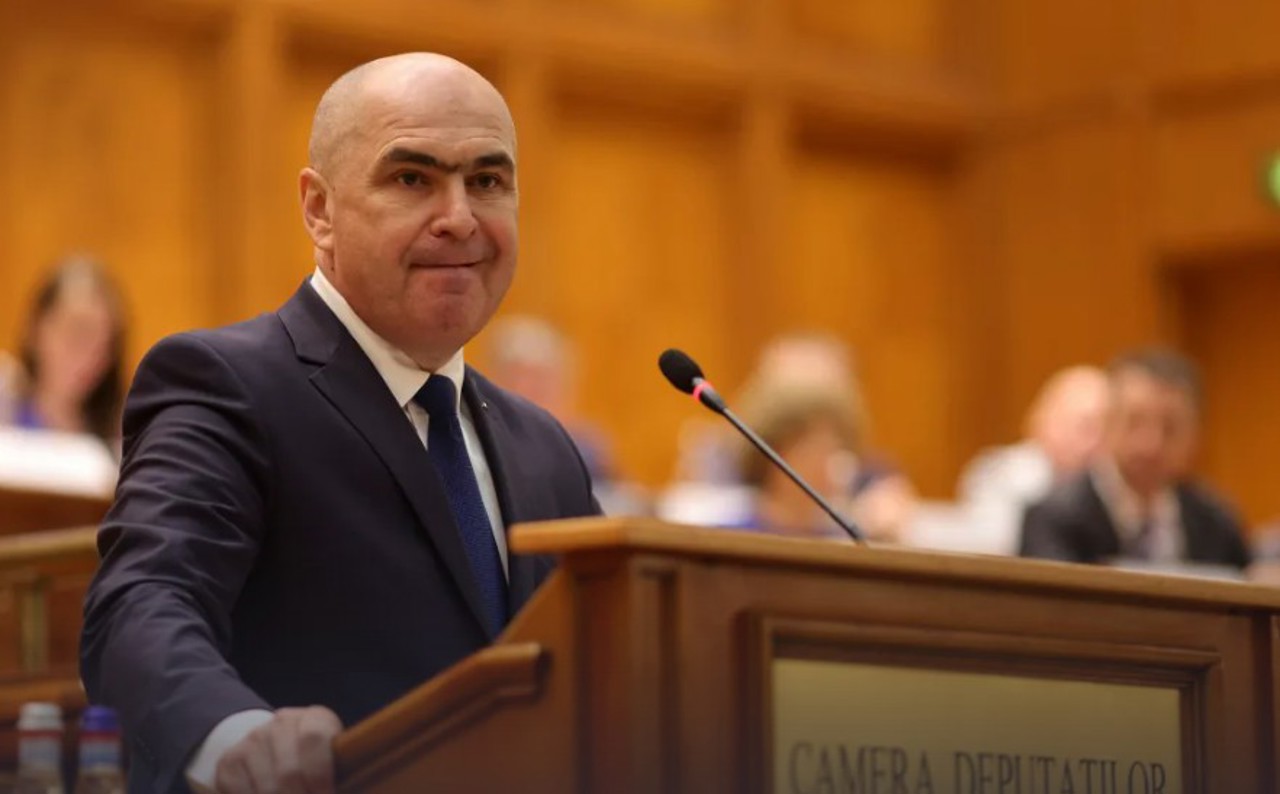 Premierul român Ilie Bolojan a fost demis. Moțiunea de cenzură a fost susținută de 281 de senatori și deputați