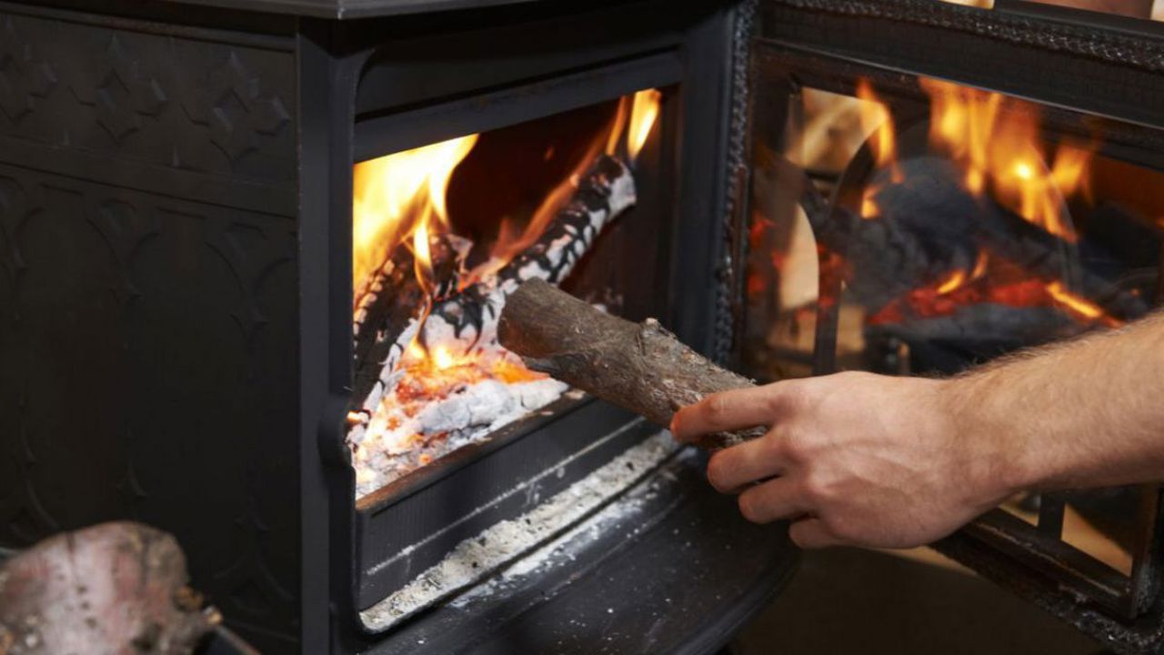 IGSU îndeamnă oamenii să respecte cu strictețe regulile antiincendiare 