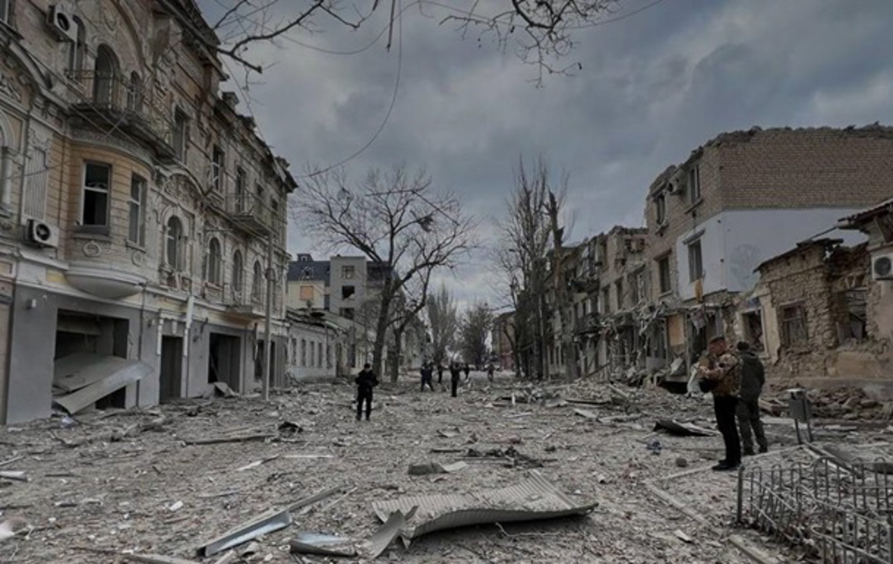 Armata rusă a lansat un atac masiv asupra Ucrainei, cauzând avarii în infrastructură și lăsând mii de gospodării fără energie electrică