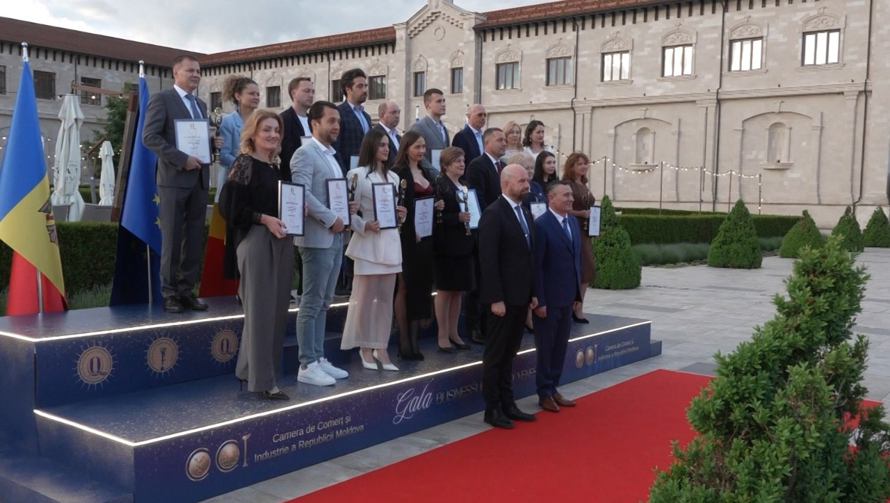 Gala Businessului Moldovenesc: Antreprenorii care au adus un aport la creșterea economică a țării, premiați 