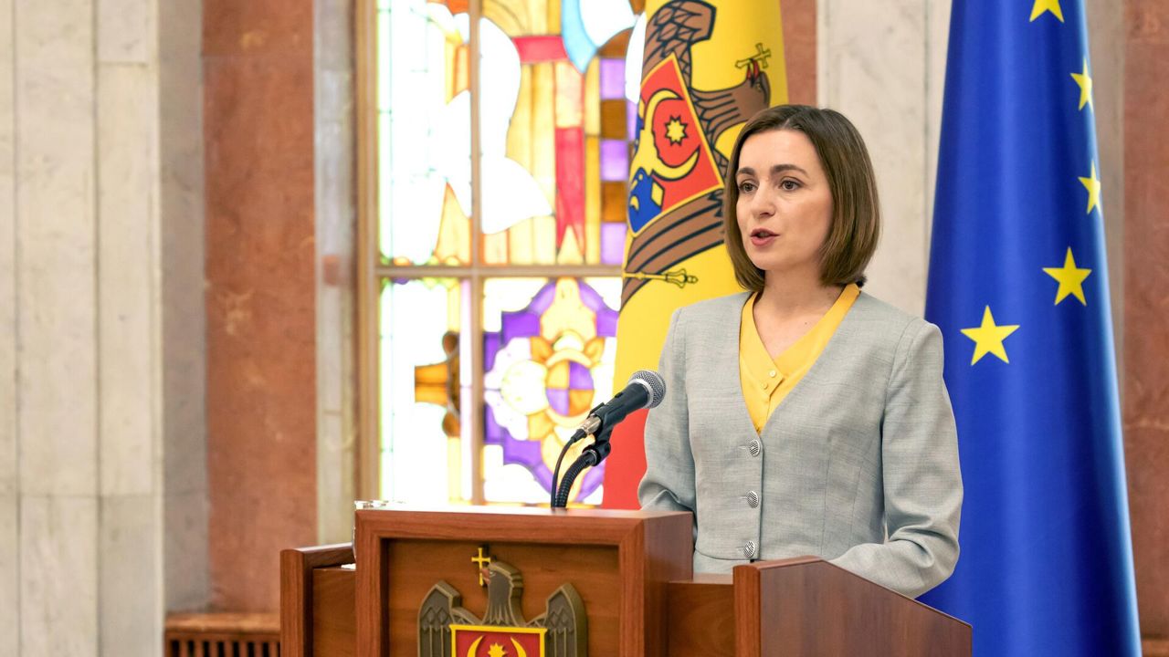 Maia Sandu welcomes EU decision to sanction those who threaten Moldova's stability and security