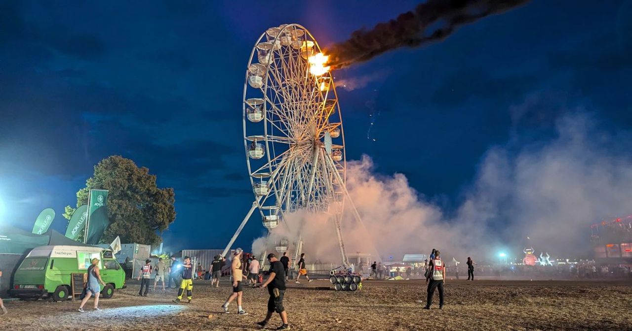 Incident dramatic la Highfield Festival, în Germania. Roată panoramică cuprinsă de flăcări, zeci de persoane au fost rănite