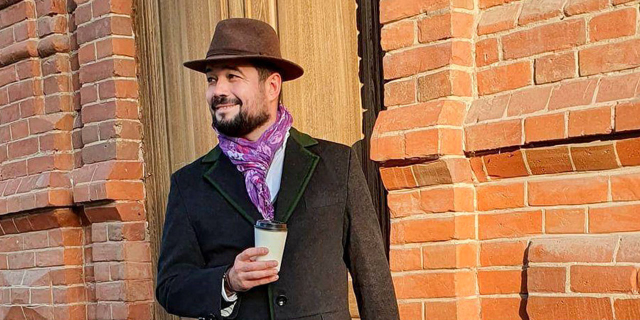 "Я проклял войну навсегда": Ростислав Мурзагулов - о своей "бывшей стране", линии фронта, съемках и ценности Молдовы 