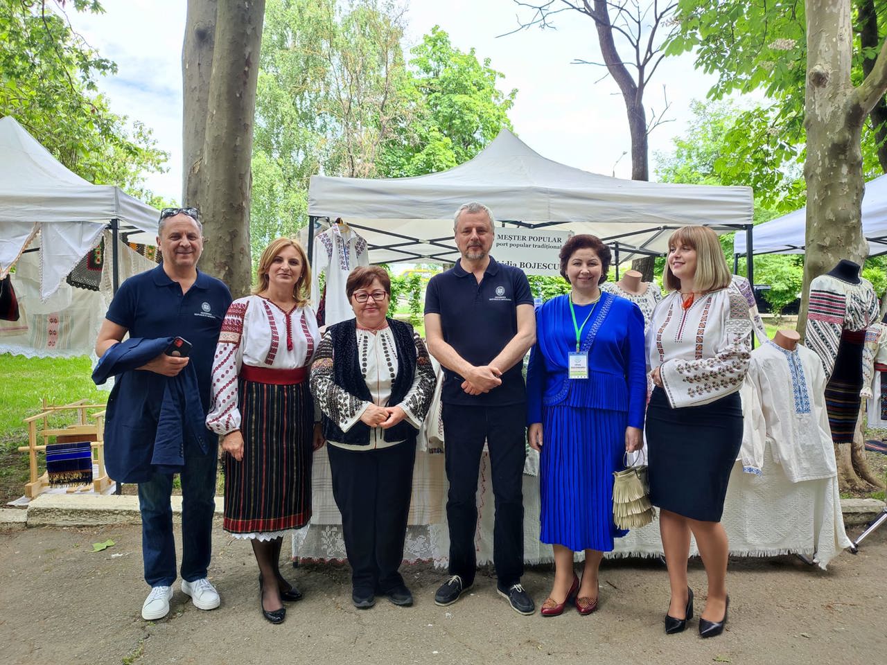 Meșterii populari se pregătesc de un târg ce va fi organizat la Chișinău, dar și de Festivalul Tradițiilor Românești din 17-19 mai