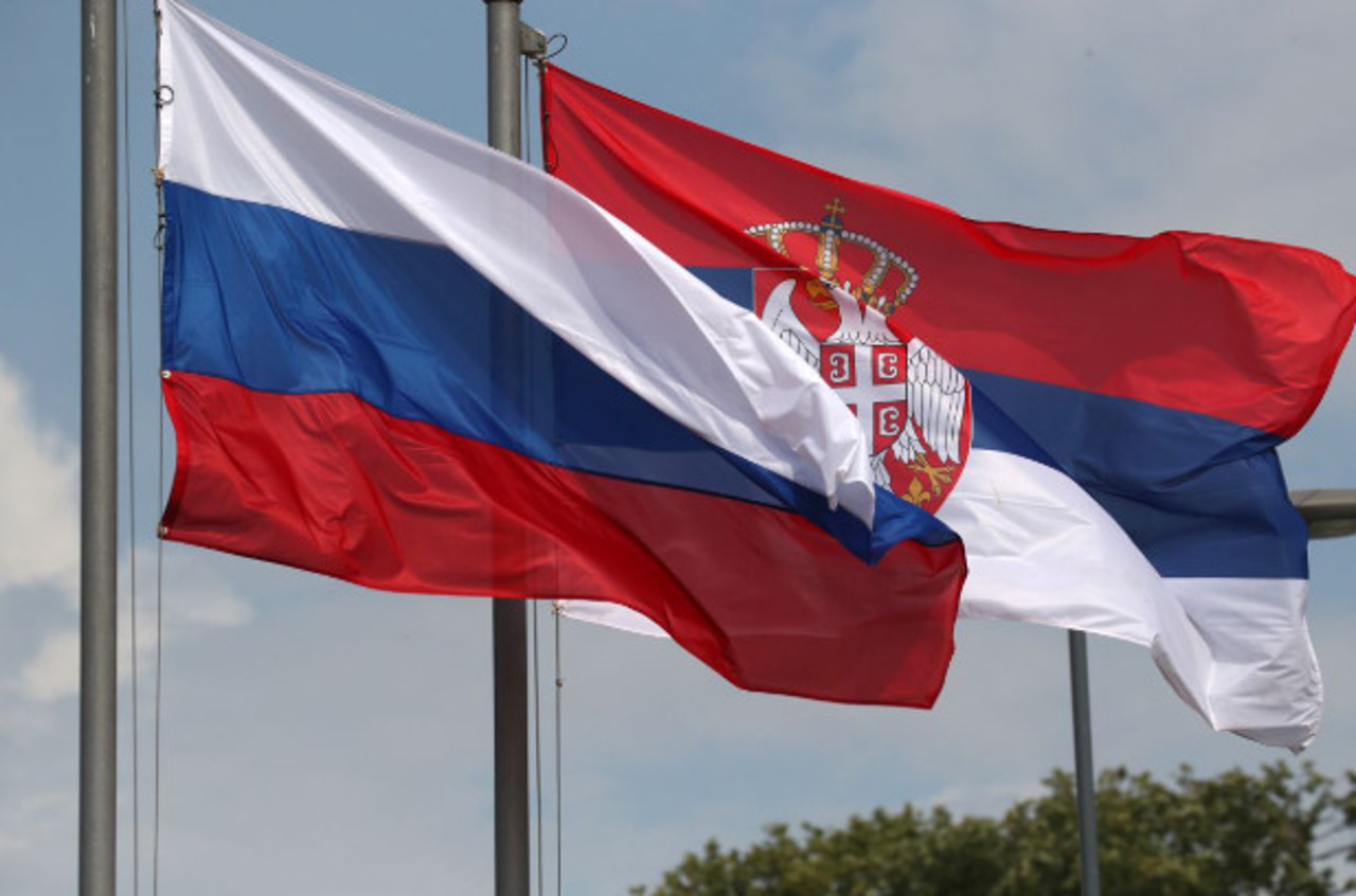 Investigație: O treime dintre angajații Ambasadei Rusiei în Serbia ar putea avea legături cu serviciile speciale