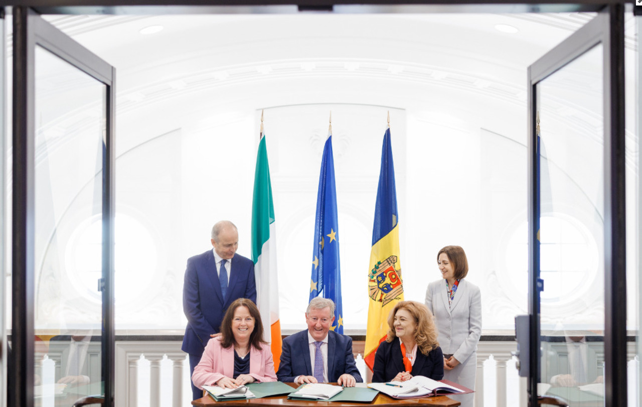 Noi facilități pentru moldovenii din Irlanda: Permisul auto, preschimbat fără examene