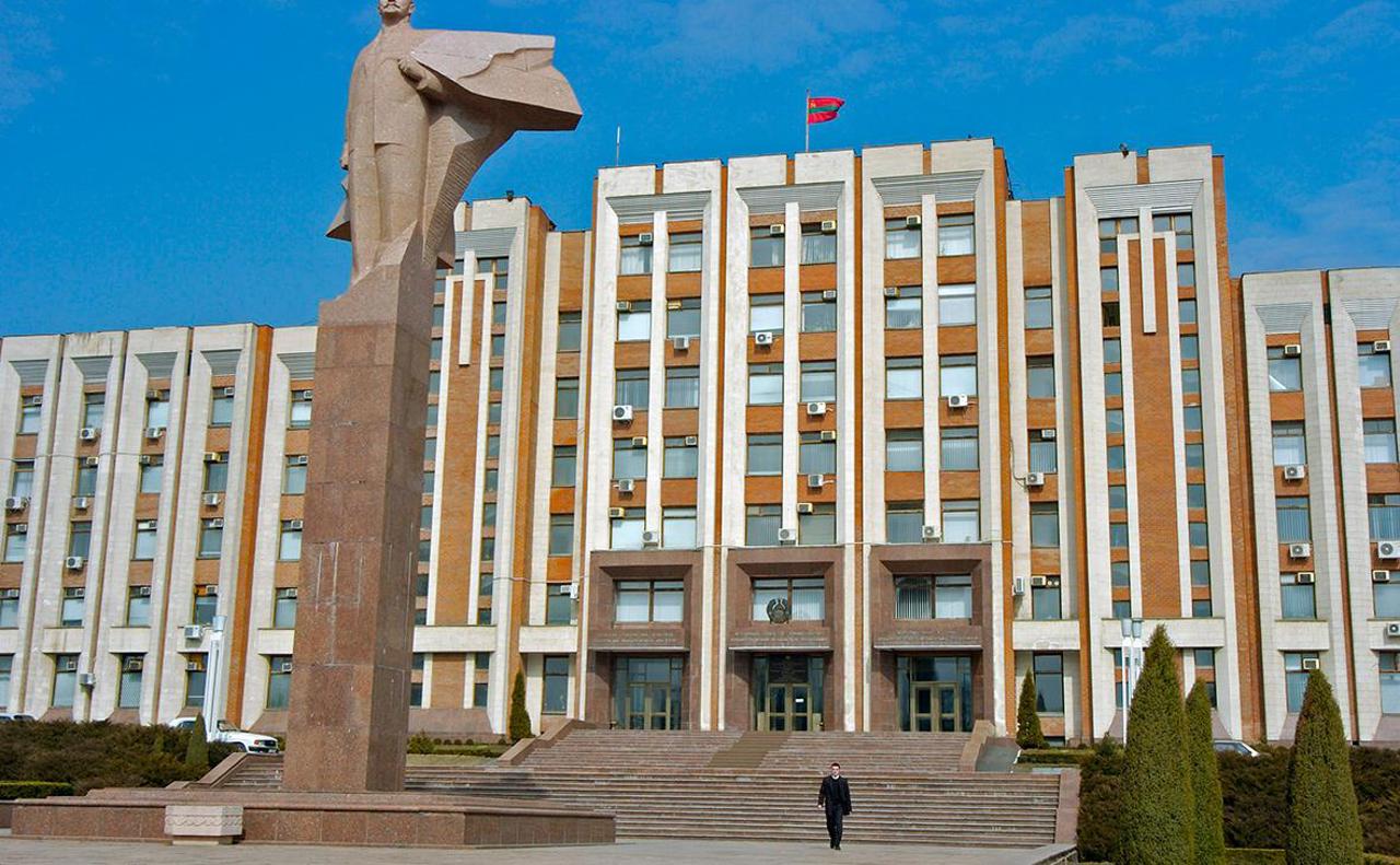 Запреты по российскому лекалу. Консультант PROMO-LEX Думитру Руссу - об ужесточении контроля над правами человека в Приднестровье