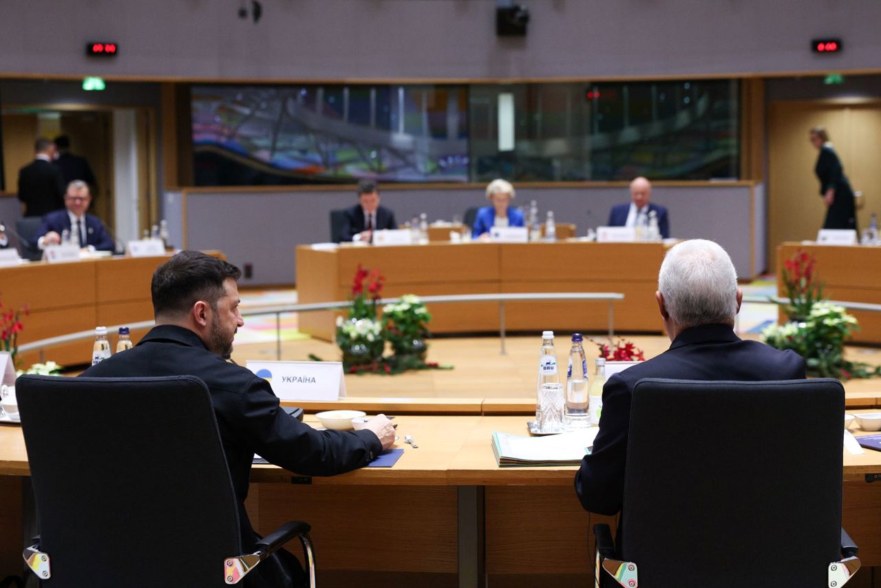 Zelenski salută decizia UE privind sprijinul de 90 de miliarde de euro: „Împreună apărăm viitorul continentului nostru”