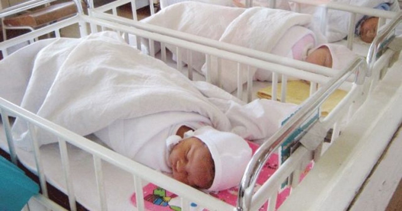 Eveniment medical rar: o femeie din Ustia a adus pe lume tripleți