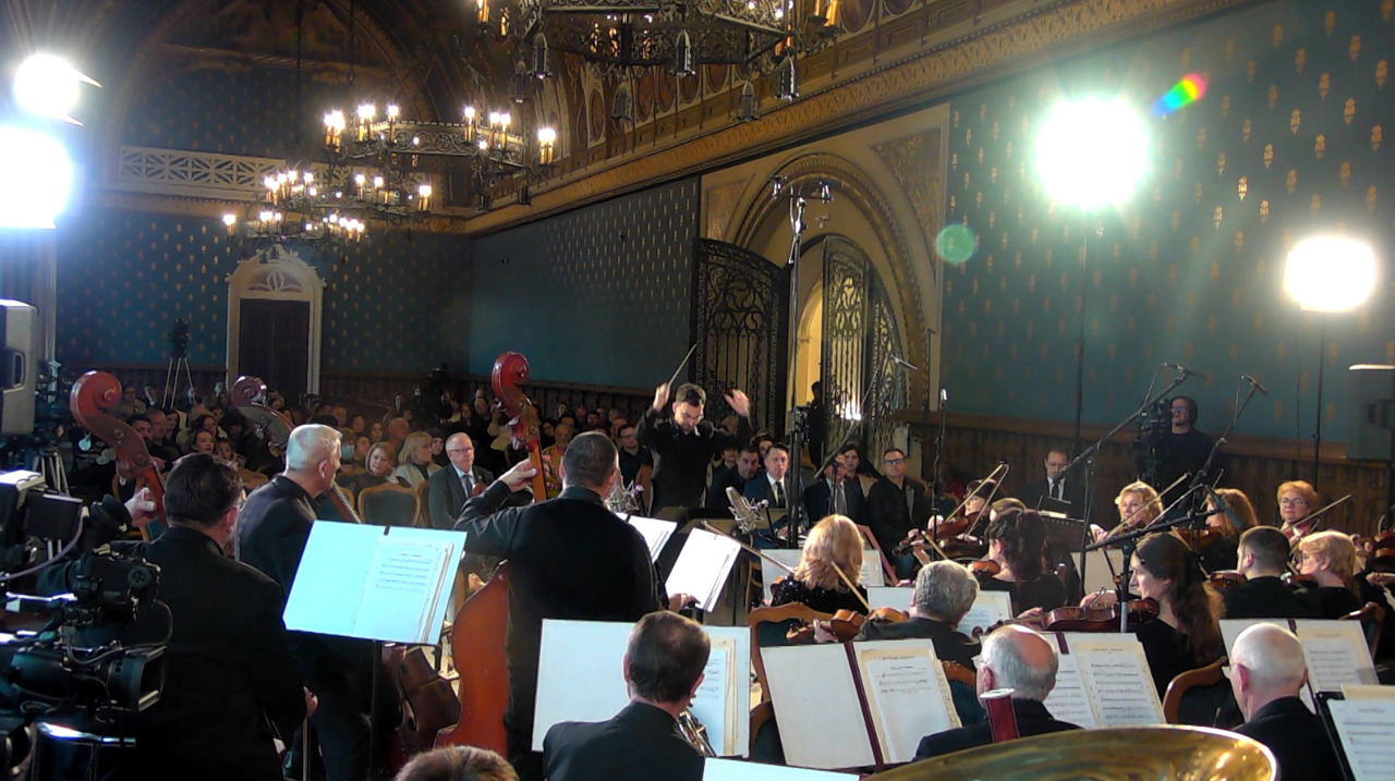 „O seară la Palat”: Concert de excepție al Orchestrei „Teleradio-Moldova” la Iași