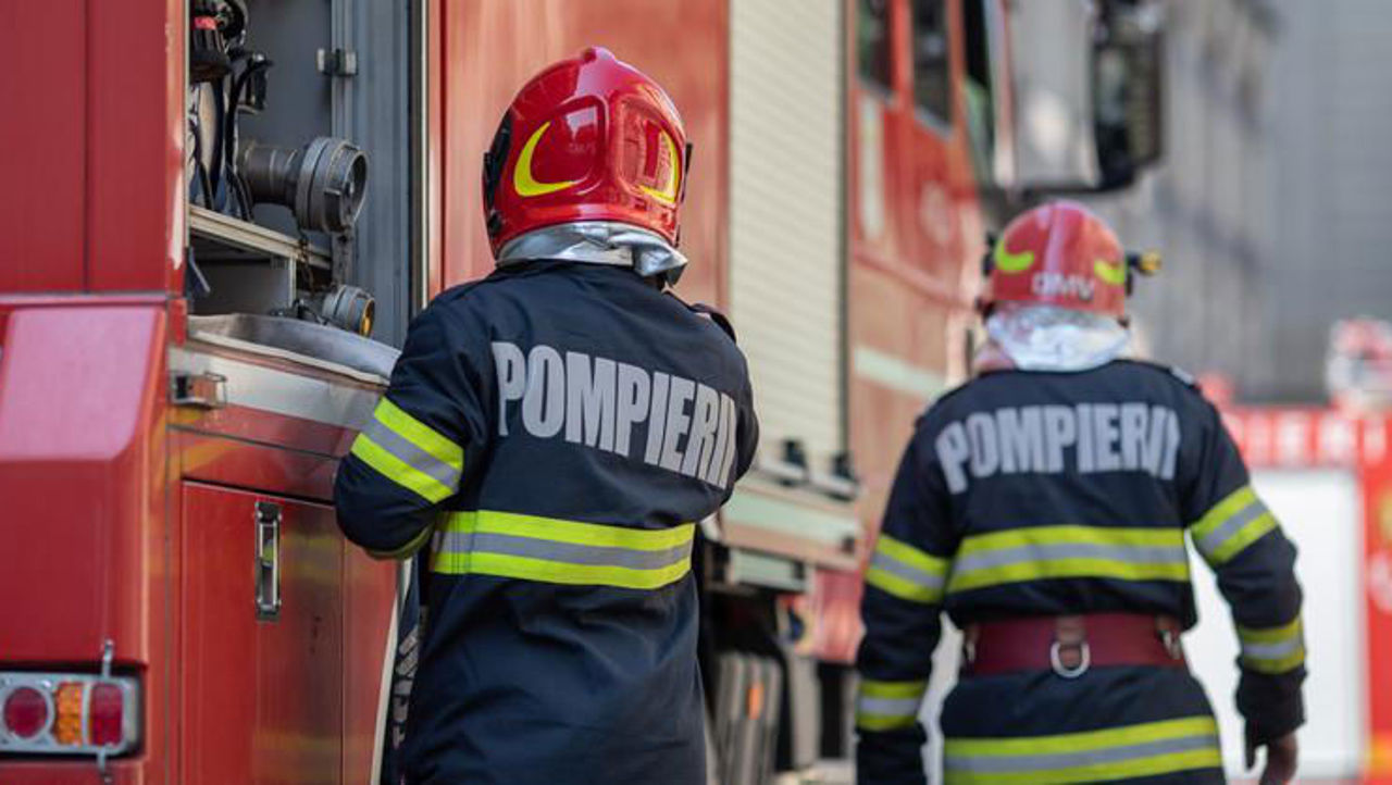 Incident neobișnuit la spitalul din Ștefan Vodă: Un pacient s-a agățat de un cablu între etajele trei și patru ale clădirii