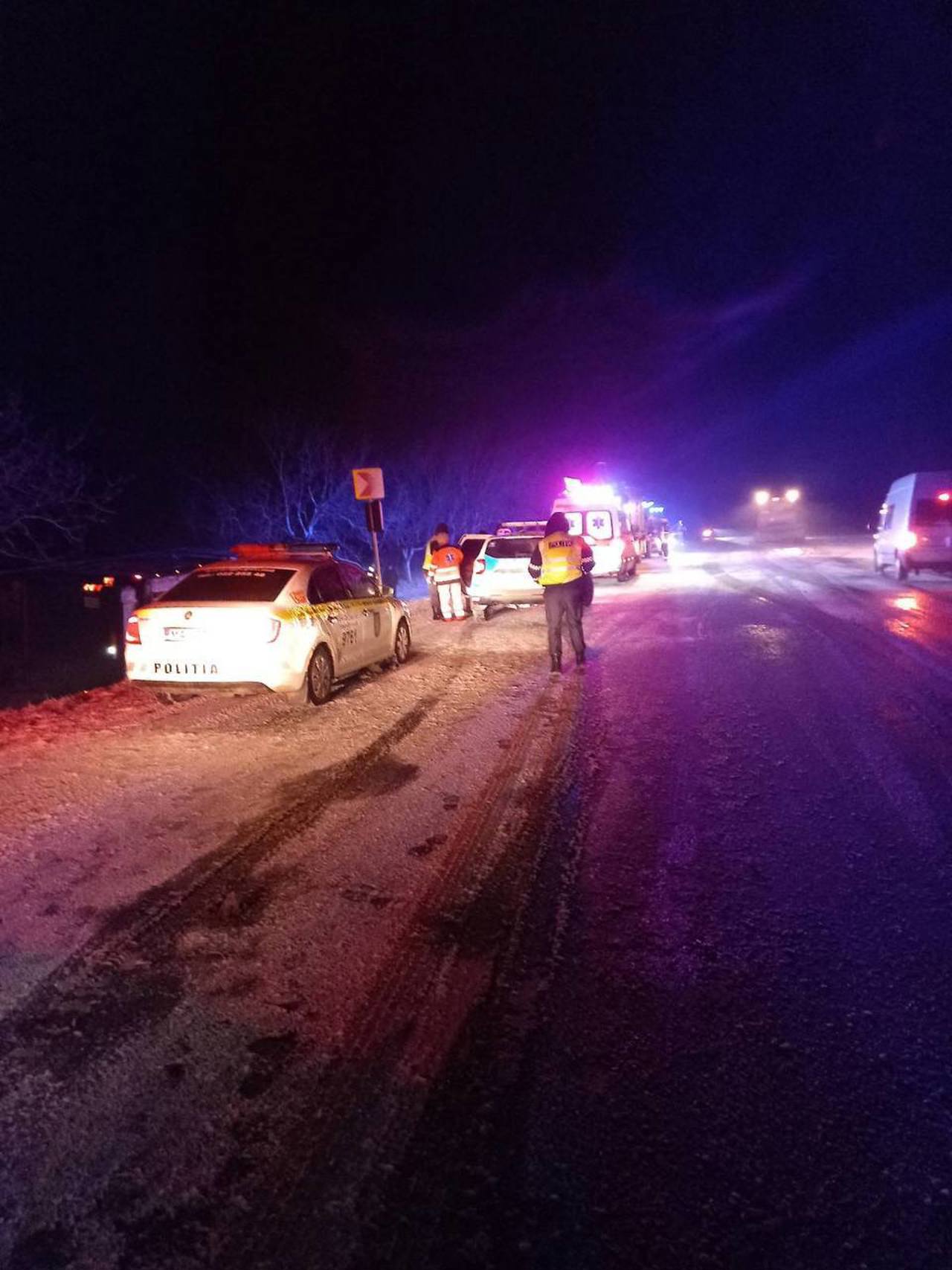 A bus on the Kiev-Chisinau route overturned in Florești: 16 passengers were transported to the hospital