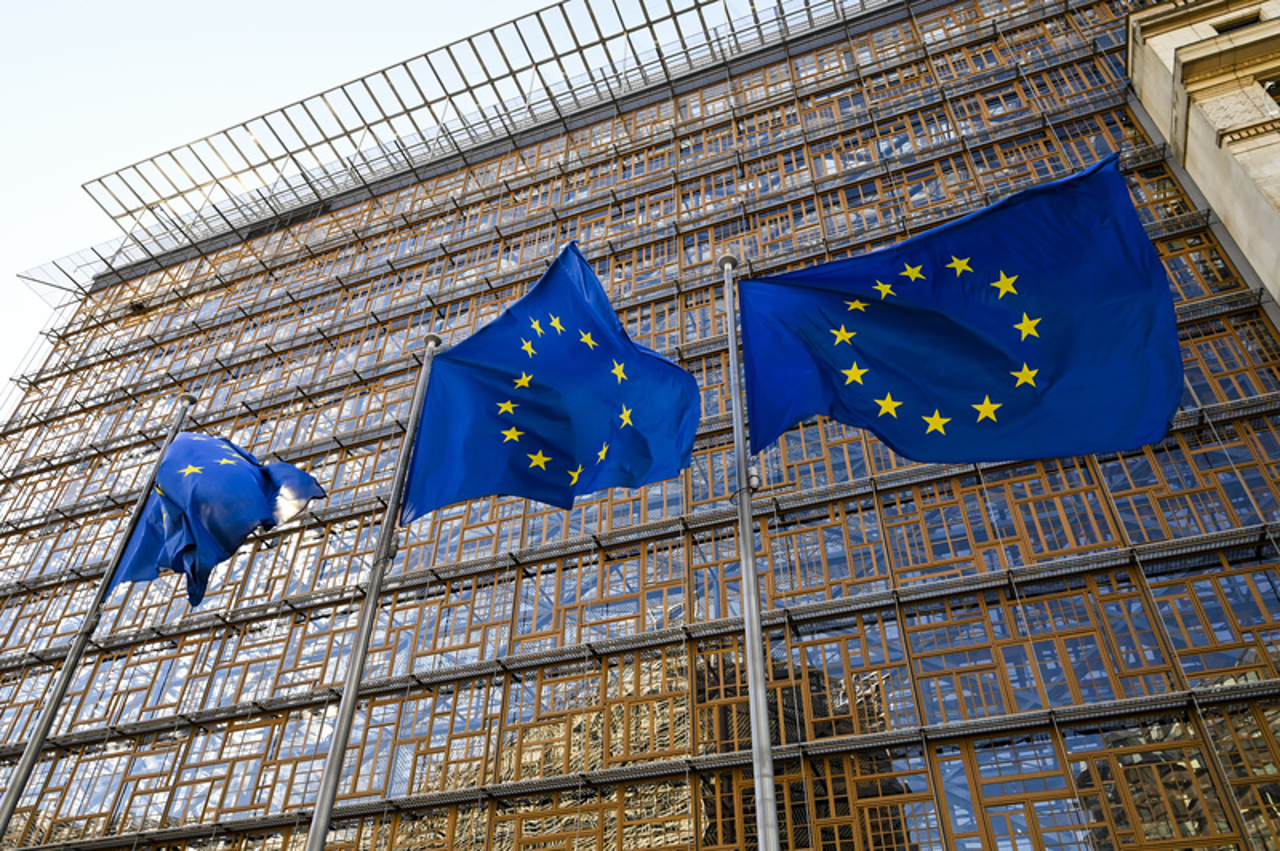 Consiliul UE a aprobat cadrul legal pentru împrumutul de 90 de miliarde de euro destinat Ucrainei