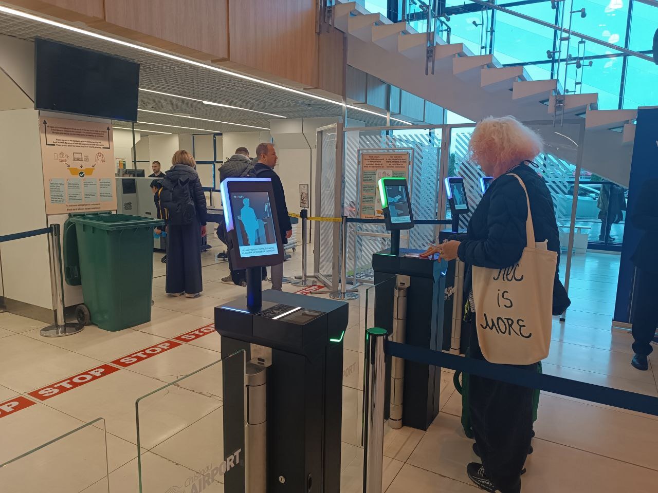 PAX Track | Noile scanere de la aeroportul din Chișinău, inaugurate oficial: mai puțin timp de așteptare și trafic fluid 