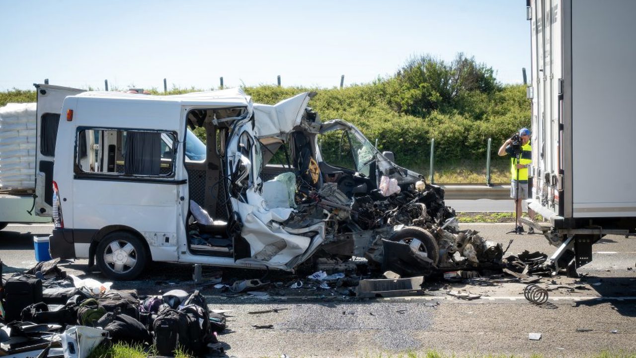 Microbuz și camion din Republica Moldova, implicate în accidente grave în Ungaria: Opt morți. MAE de la Chișinău confirmă informația