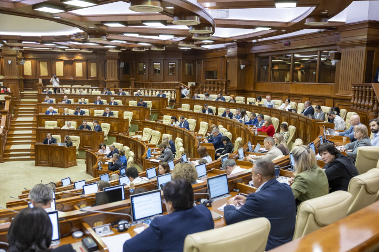 R. Moldova se apropie de sistemul european de recunoaștere a calificărilor profesionale. Parlamentul a votat proiectul în prima lectură