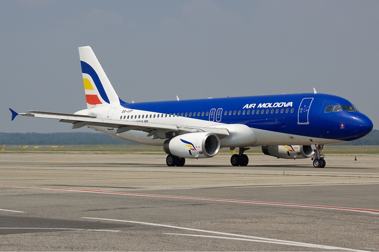 Compania Air Moldova anunță anularea mai multor curse avia