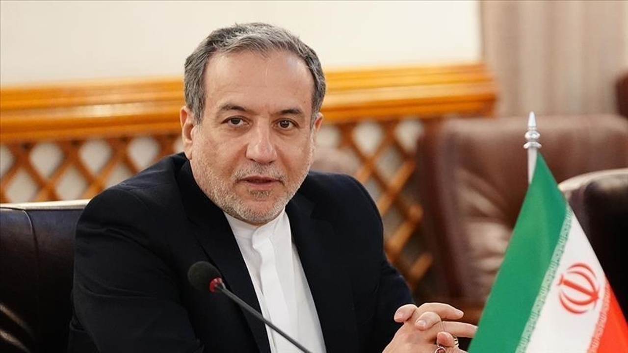 Главы МИД Великобритании, Франции и Германии планируют встретиться с иранским министром в Женеве