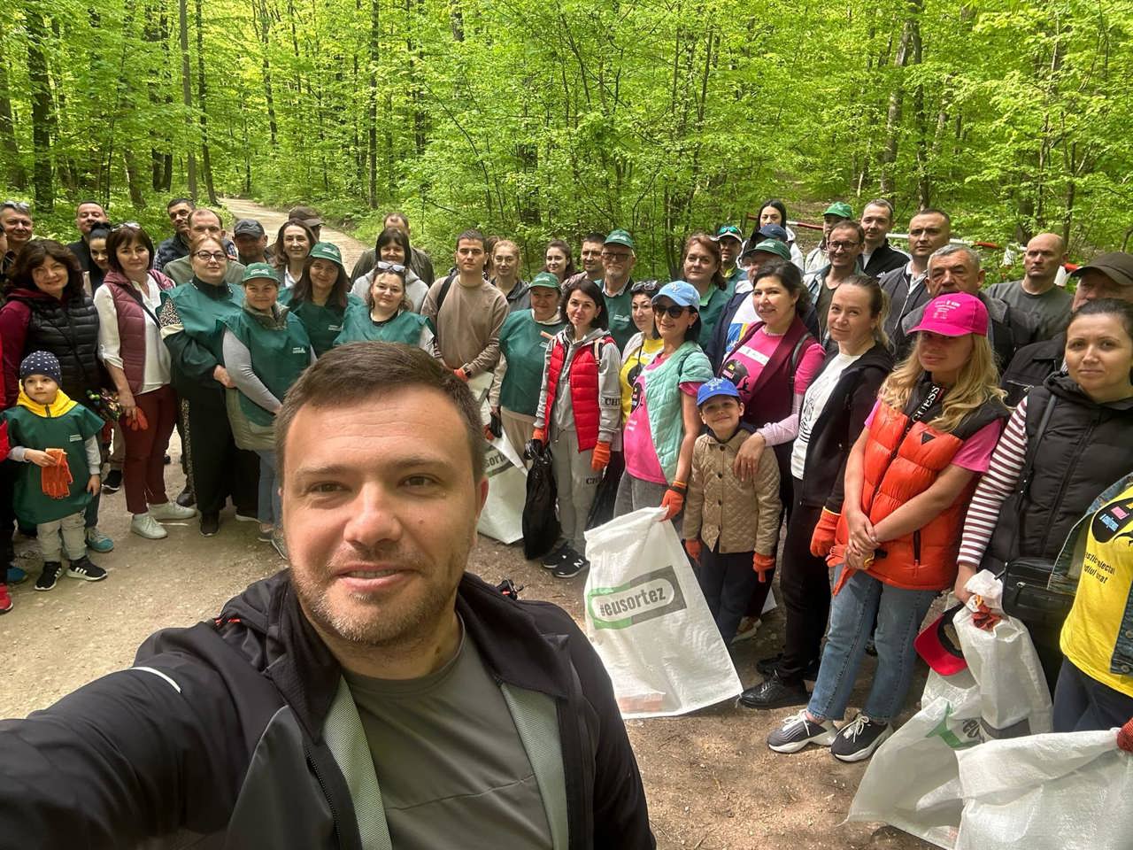 Moldova Fights Forest Littering with Cleanup Drive