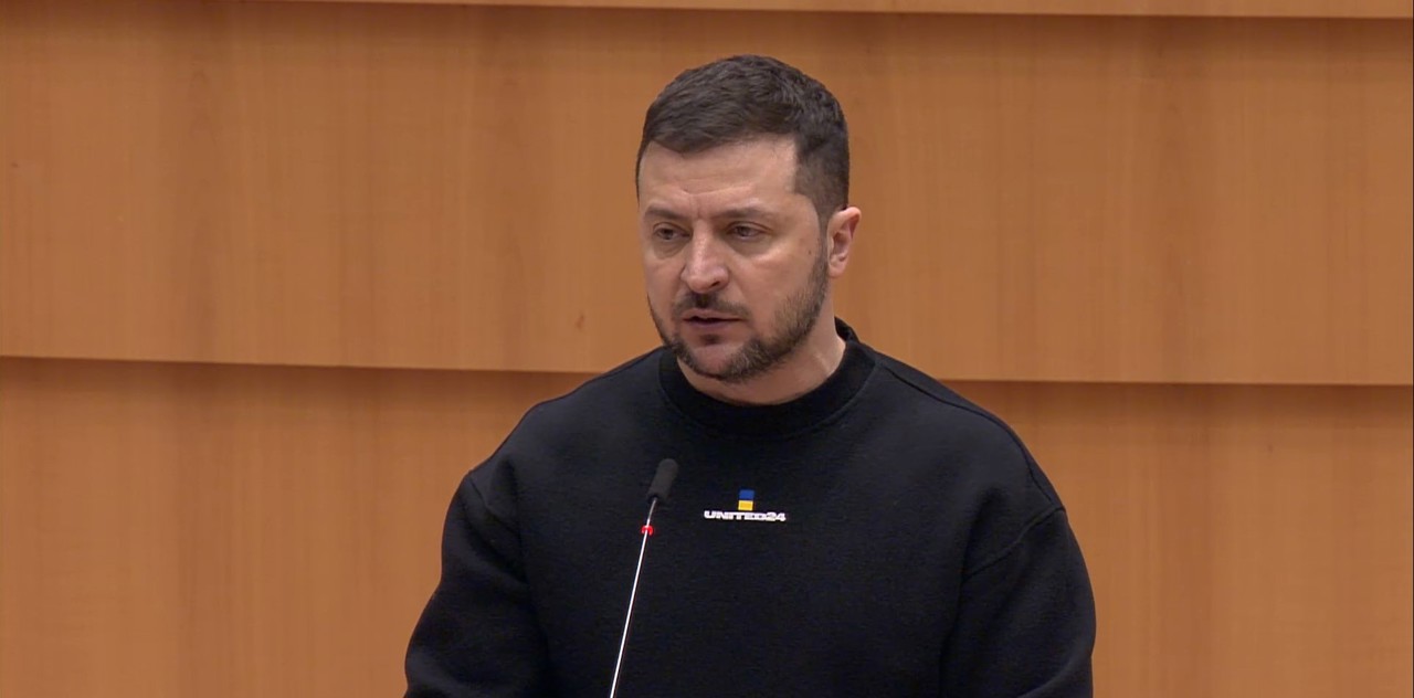 LIVE // Volodymyr Zelenskiy delivers a speech in the European Parliament