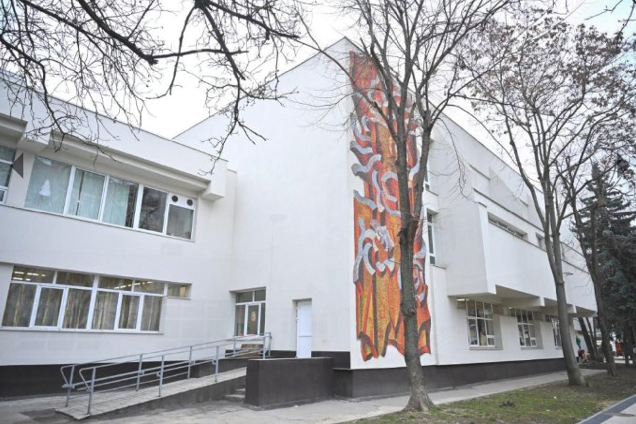 Clădirile publice, principalii consumatori de energie: Zeci de milioane de euro „pierduți” din cauza birocrației