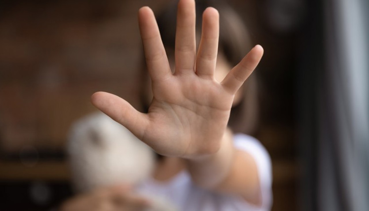 Fetiță de 12 ani din sudul R. Moldova, însărcinată după ce a fost violată ani la rând de frații mai mari