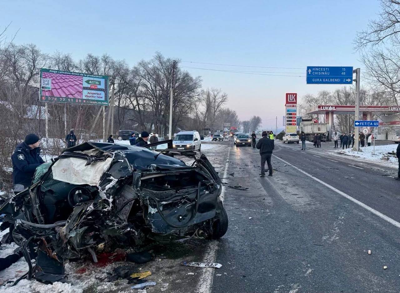 Accident la Cimișlia soldat cu doi morți, inclusiv un bebeluș: Șoferul riscă până la zece ani de închisoare