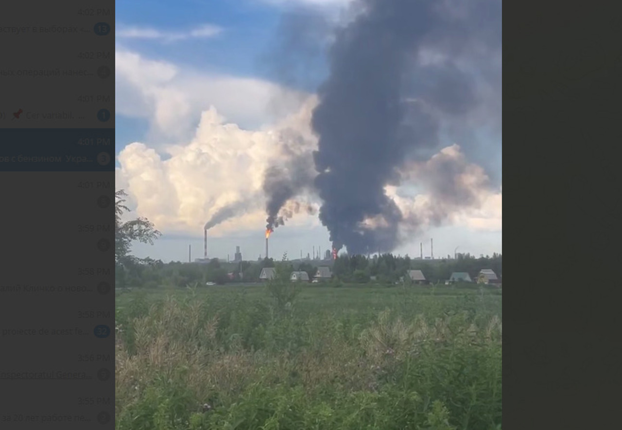 Ucraina a atacat rafinăria din Omsk, cea mai mare din Rusia, până acum neatinsă de drone 