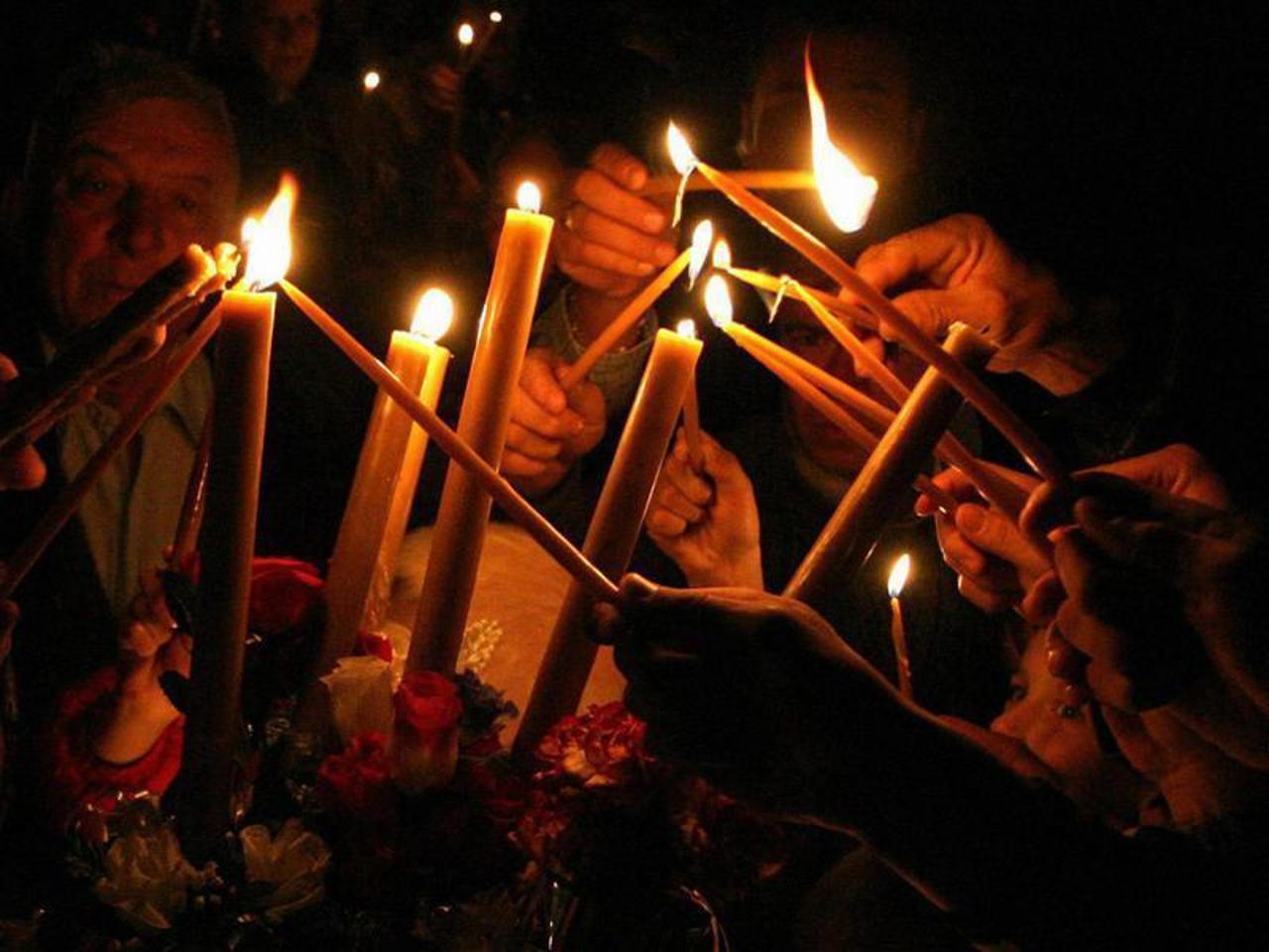 Pericol de incendii în noaptea Învierii: Arderea cauciucurilor, interzisă