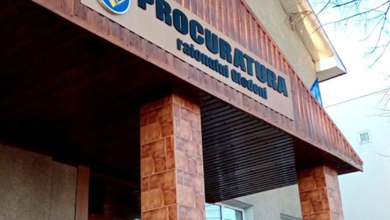 Procurorul din Glodeni, care ar fi fost prins beat la volan, a depus cerere de demisie