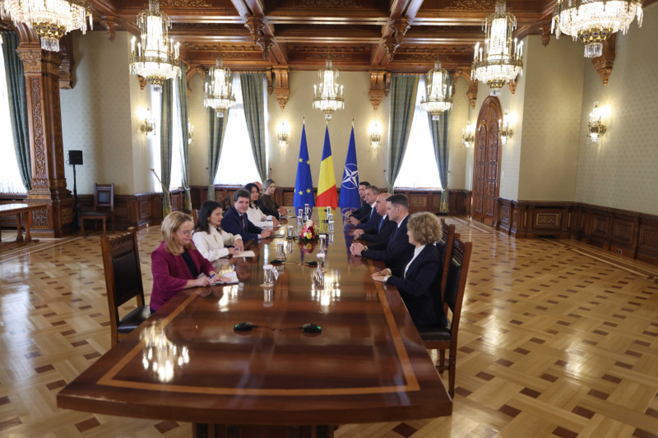 Grindeanu se propune premier, Bolojan spune „nu” unui guvern cu PSD, iar AUR cere anticipate